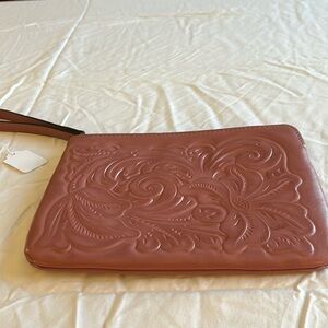 Patricia Nash large wristlet  nwot mauve